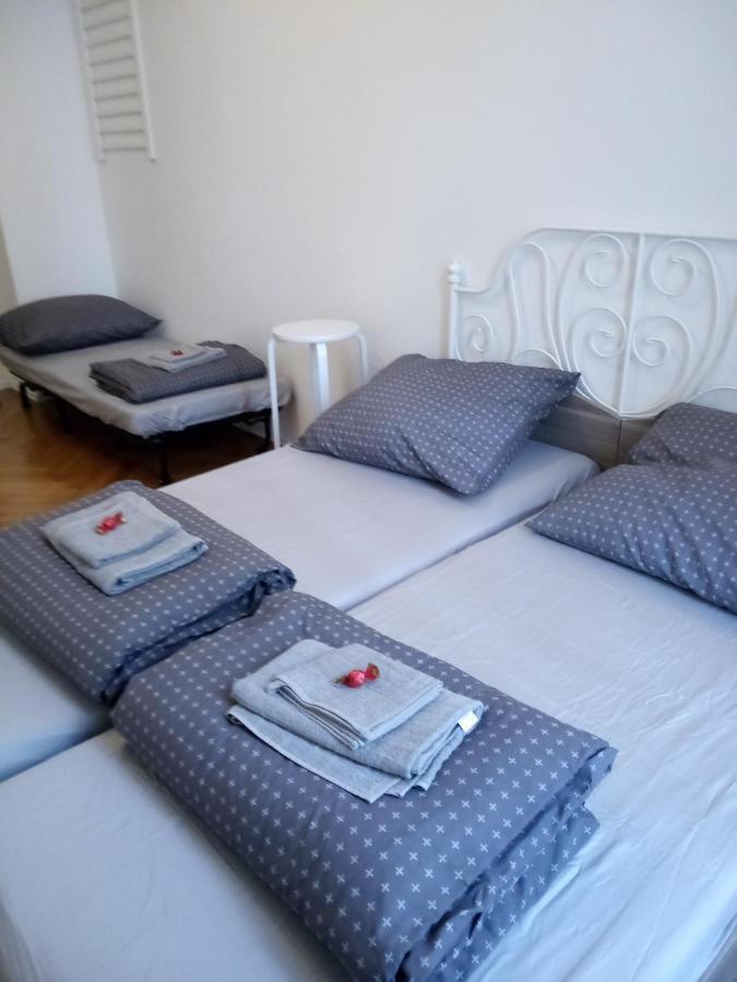 Gallys Apartments Praga Exterior foto